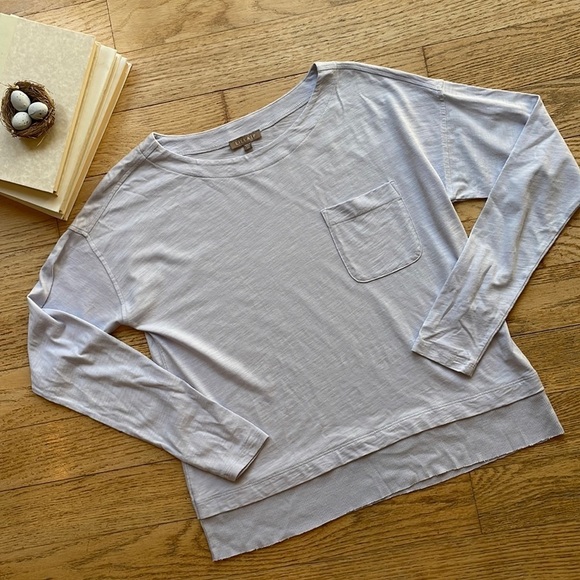 Lilla P Tops - LILLA P Long sleeve pocket tee lilac, size XS